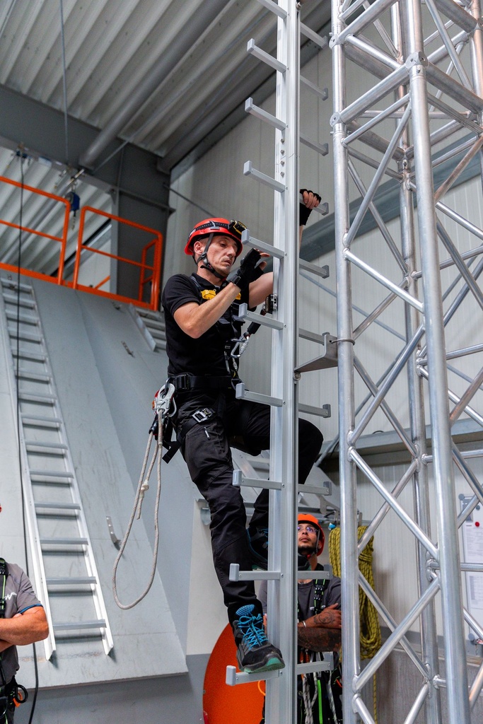 [SEC225] Verwendung des Sicherheitsgurts und der dazugehörigen Ausrüstung (Modul„EPI-G“) Grundausbildung